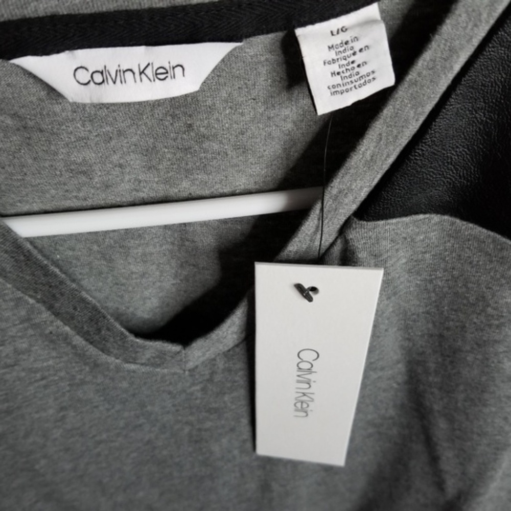 Calvin Klein faux leather tee Large NWT - Picture 5 of 5